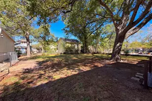 1012 W 3rd Ave, Corsicana, TX 75110 - Photo 36
