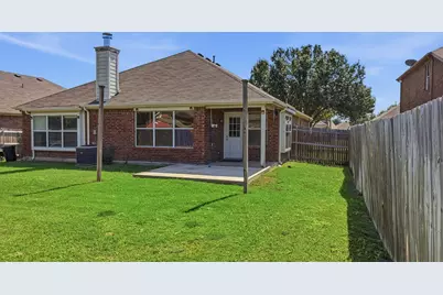 1029 Abigail Drive, Arlington, TX 76002 - Photo 6
