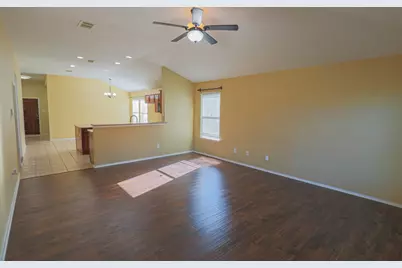 3252 Torio, Grand Prairie, TX 75054 - Photo 2