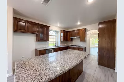 908 Heath Creek Drive, DeSoto, TX 75115 - Photo 6