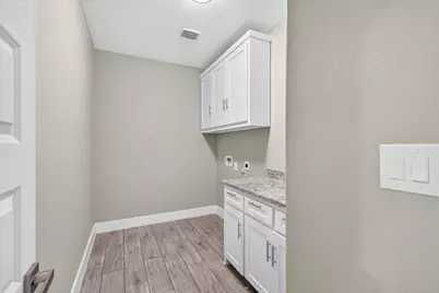 1093 Oak Ridge Drive, Oak Ridge, TX 75160 - Photo 12