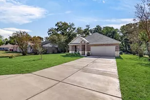 1093 Oak Ridge Dr, Oak Ridge, TX 75160 - Photo 2