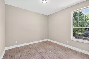 1093 Oak Ridge Dr, Oak Ridge, TX 75160 - Photo 14