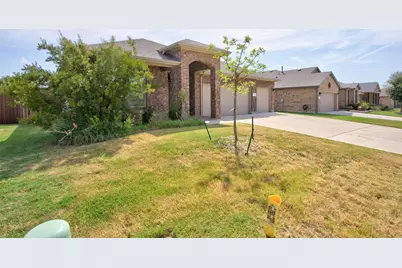 1203 Larkspur Lane, Cleburne, TX 76033 - Photo 6