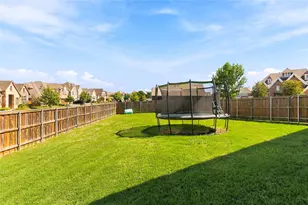 2820 Mariposa Dr, Grand Prairie, TX 75054 - Photo 30