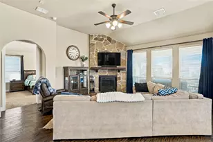 2820 Mariposa Dr, Grand Prairie, TX 75054 - Photo 8