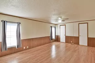 4040 Dillard Ct, Joshua, TX 76058 - Photo 8