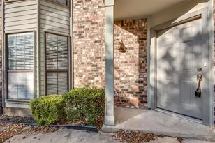 300 Canyon Ln, Irving, TX 75063 - Photo 2