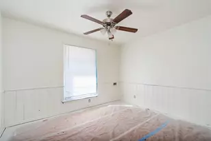 2823 San Marcus Ave, Dallas, TX 75228 - Photo 16