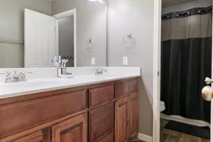 107 Ashlyn Ct, Whitesboro, TX 76273 - Photo 30