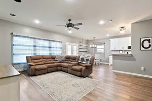 107 Ashlyn Ct, Whitesboro, TX 76273 - Photo 10