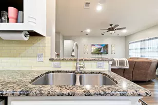 107 Ashlyn Ct, Whitesboro, TX 76273 - Photo 12