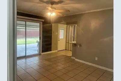 2426 Lasalle Drive, Irving, TX 75062 - Photo 4