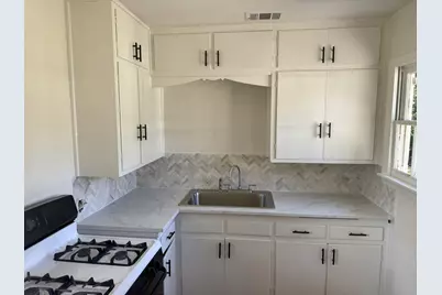 3605 Frederick Avenue, Waco, TX 76707 - Photo 4