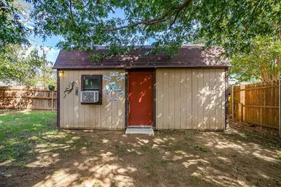 1219 Hyde Park Boulevard, Cleburne, TX 76033 - Photo 38