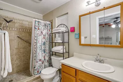 1219 Hyde Park Boulevard, Cleburne, TX 76033 - Photo 14