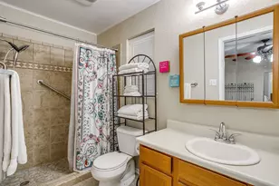 1219 Hyde Park Blvd, Cleburne, TX 76033 - Photo 14