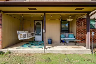 1219 Hyde Park Blvd, Cleburne, TX 76033 - Photo 32