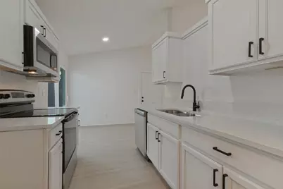 909 Maydelle Lane, Garland, TX 75042 - Photo 12