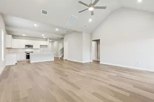 10616 Blakely Crk Rd, Fort Worth, TX 76126 - Photo 12