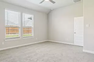 10616 Blakely Crk Rd, Fort Worth, TX 76126 - Photo 16