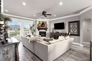 1601 Malibu Bay Ct, Granbury, TX 76048 - Photo 6