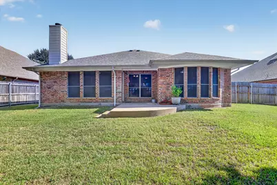 333 Carriage Lane, Saginaw, TX 76179 - Photo 30