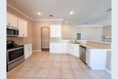 5327 Lake Gardens Drive, Grand Prairie, TX 75052 - Photo 6