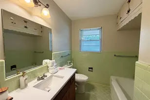 1519 Tulip Dr, Arlington, TX 76013 - Photo 10