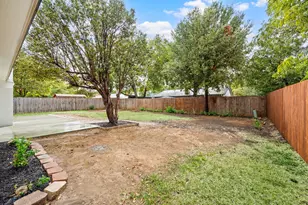 505 Emerson Dr, Euless, TX 76039 - Photo 18