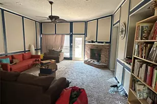 2032 Lansdown Dr, Carrollton, TX 75010 - Photo 2