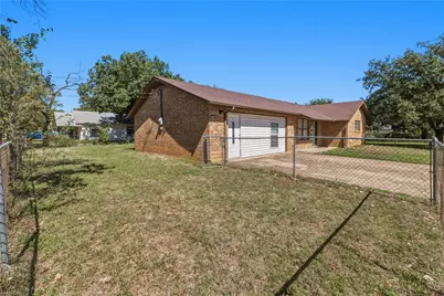 815 W Patterson Street, Eastland, TX 76448 - Photo 4