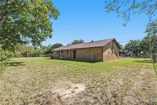 815 W Patterson St, Eastland, TX 76448 - Photo 34