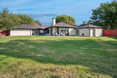 10102 Laingtree Drive, Dallas, TX 75243 - Photo 22