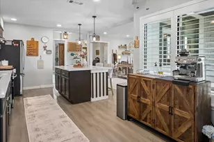 10102 Laingtree Dr, Dallas, TX 75243 - Photo 12