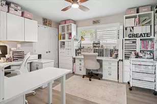 10102 Laingtree Dr, Dallas, TX 75243 - Photo 16