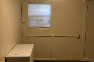 1910 Chestnut St, Abilene, TX 79602 - Photo 6