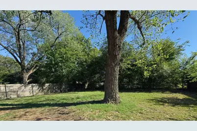 206 Arkansas Street, Sherman, TX 75090 - Photo 18