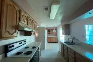 7017 Christina Ln, Garland, TX 75043 - Photo 10