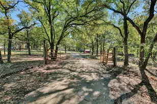 2020 Houston Rd, Burleson, TX 76028 - Photo 2