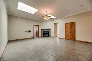 1307 E Branch Hollow Dr, Carrollton, TX 75007 - Photo 12
