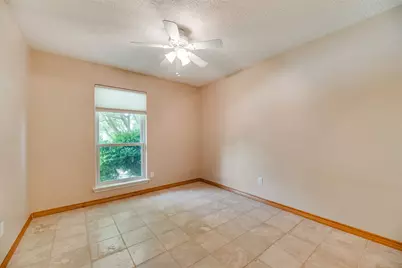 1307 E Branch Hollow Drive, Carrollton, TX 75007 - Photo 16
