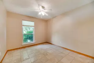 1307 E Branch Hollow Dr, Carrollton, TX 75007 - Photo 16
