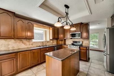 1307 E Branch Hollow Drive, Carrollton, TX 75007 - Photo 8