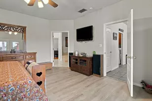 1607 N Park Dr, Bowie, TX 76230 - Photo 16