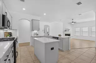 401 Eureka Ct, Burleson, TX 76028 - Photo 14