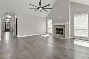 12209 Prudence Dr, Fort Worth, TX 76052 - Photo 8