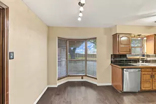 1501 Meadow Ct, Midlothian, TX 76065 - Photo 8