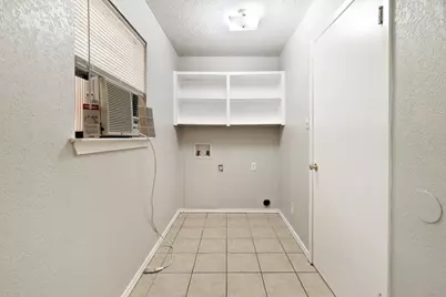 335 13th Street NW, Paris, TX 75460 - Photo 4