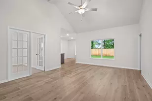 129 N Is Dr, Terrell, TX 75160 - Photo 4